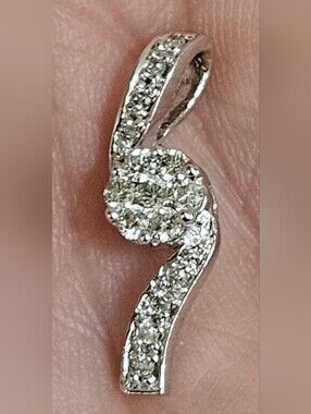 14k White Gold Diamond Pendant Swirls Sparkly Retired Gift MSRP $1450